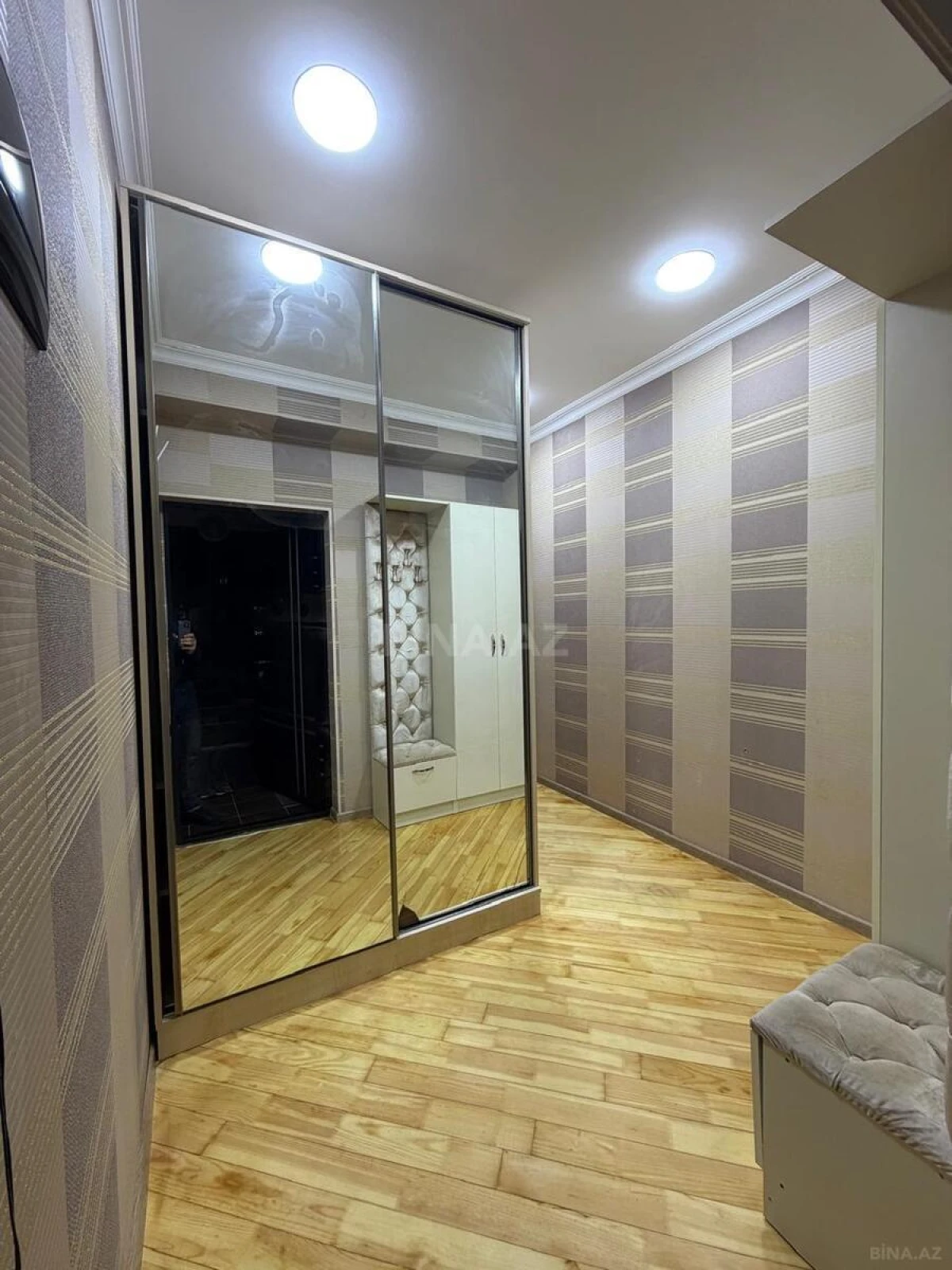 Satılır 2 otaqlı mənzil 54 m²
