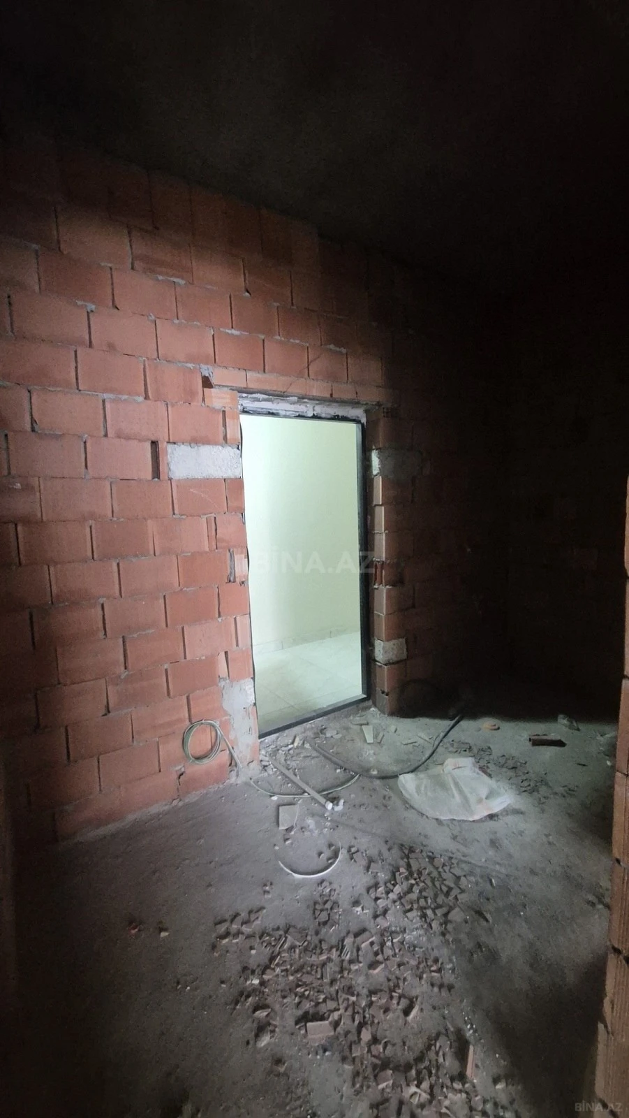 Satılır 2 otaqlı mənzil 60 m²