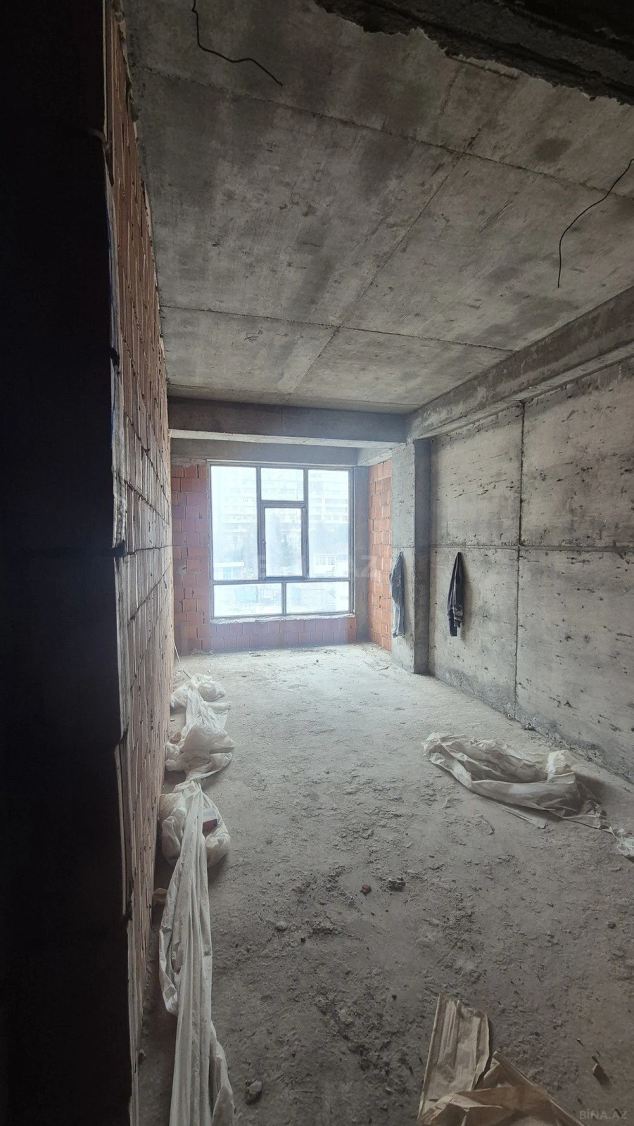 Satılır 2 otaqlı mənzil 60 m²