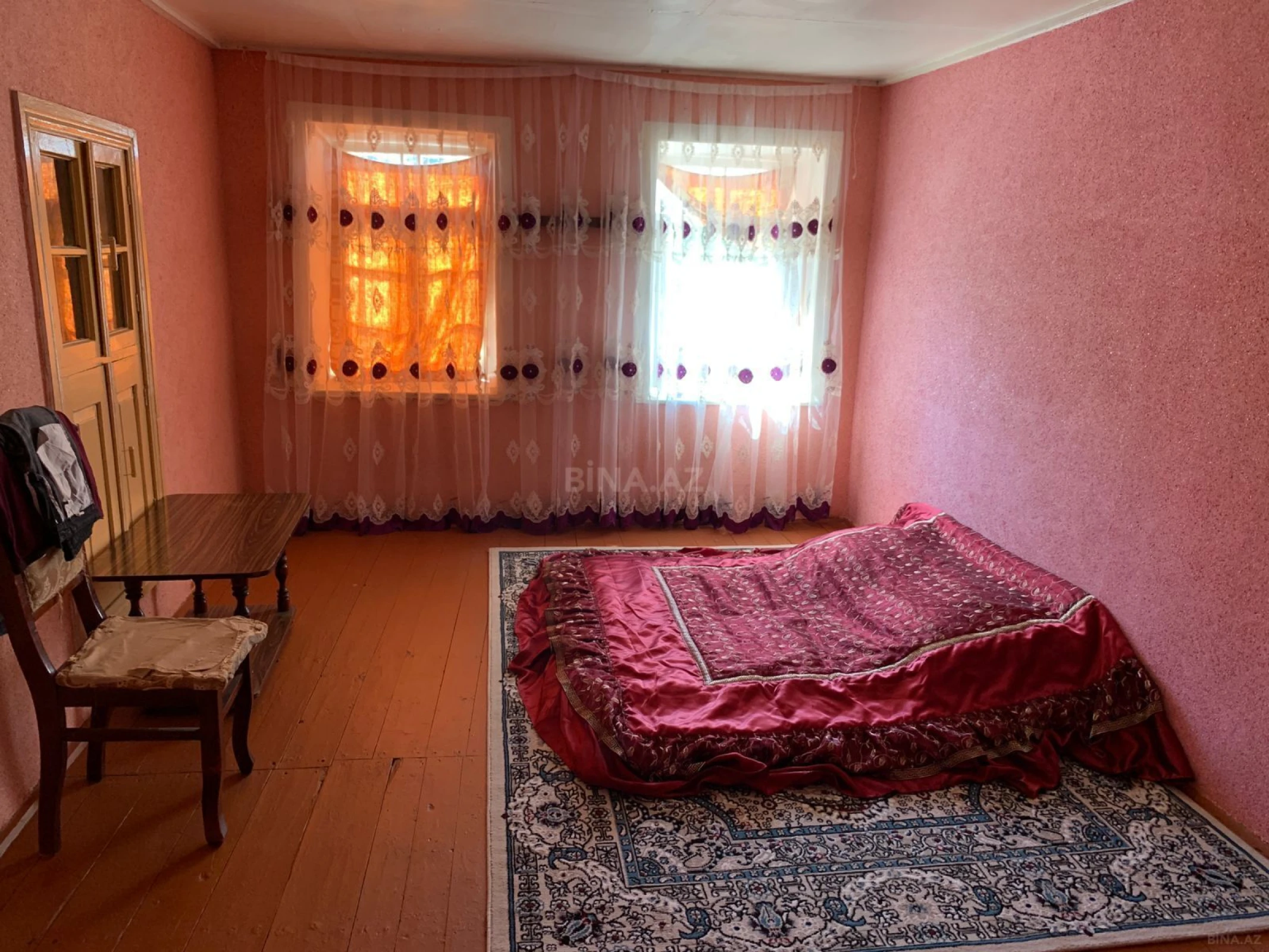 Satılır 6 otaqlı həyət evi 90 m²