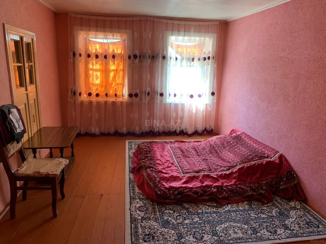 Satılır 6 otaqlı həyət evi 90 m²