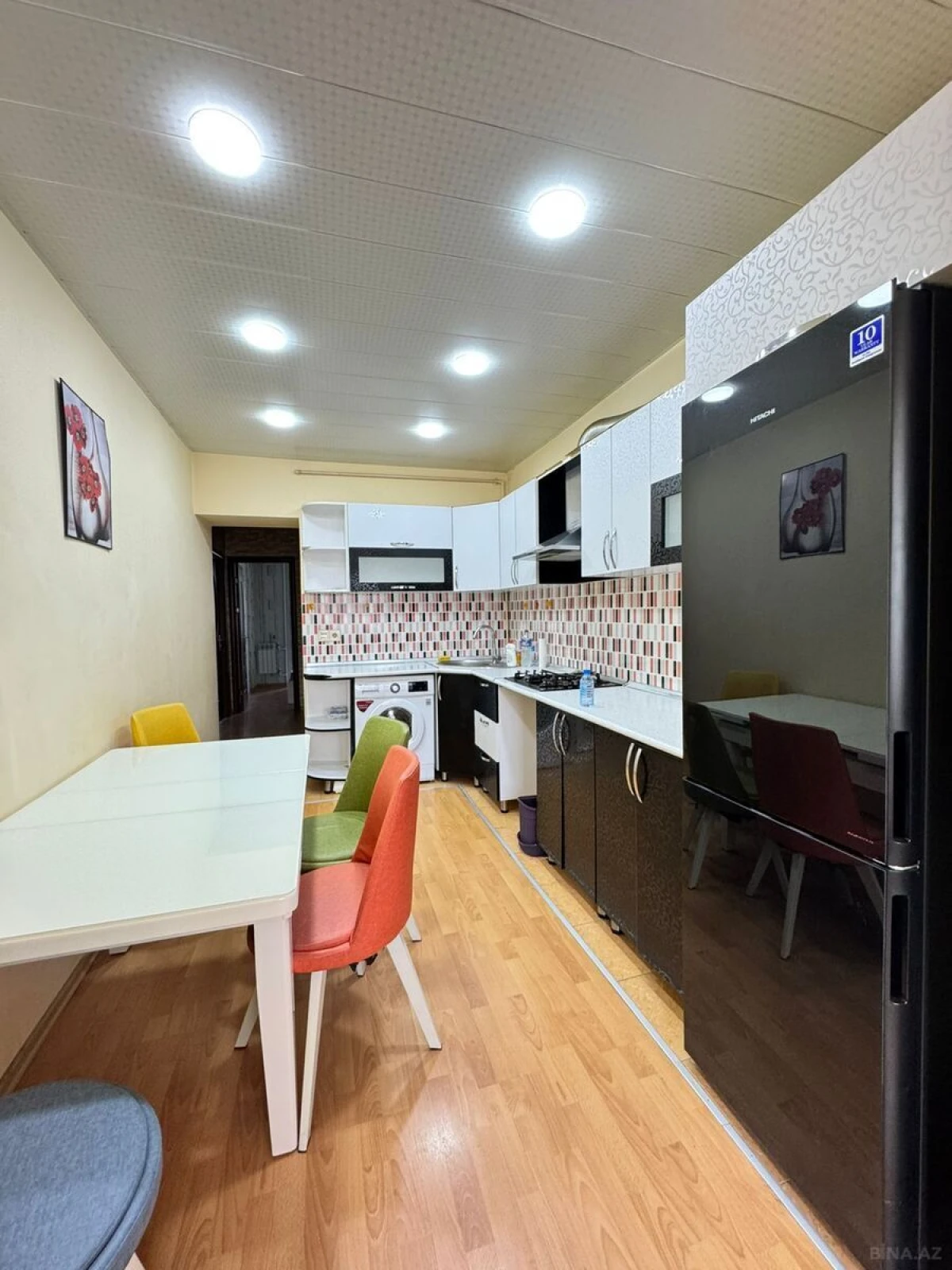 Kirayə verilir 2 otaqlı mənzil 65 m²