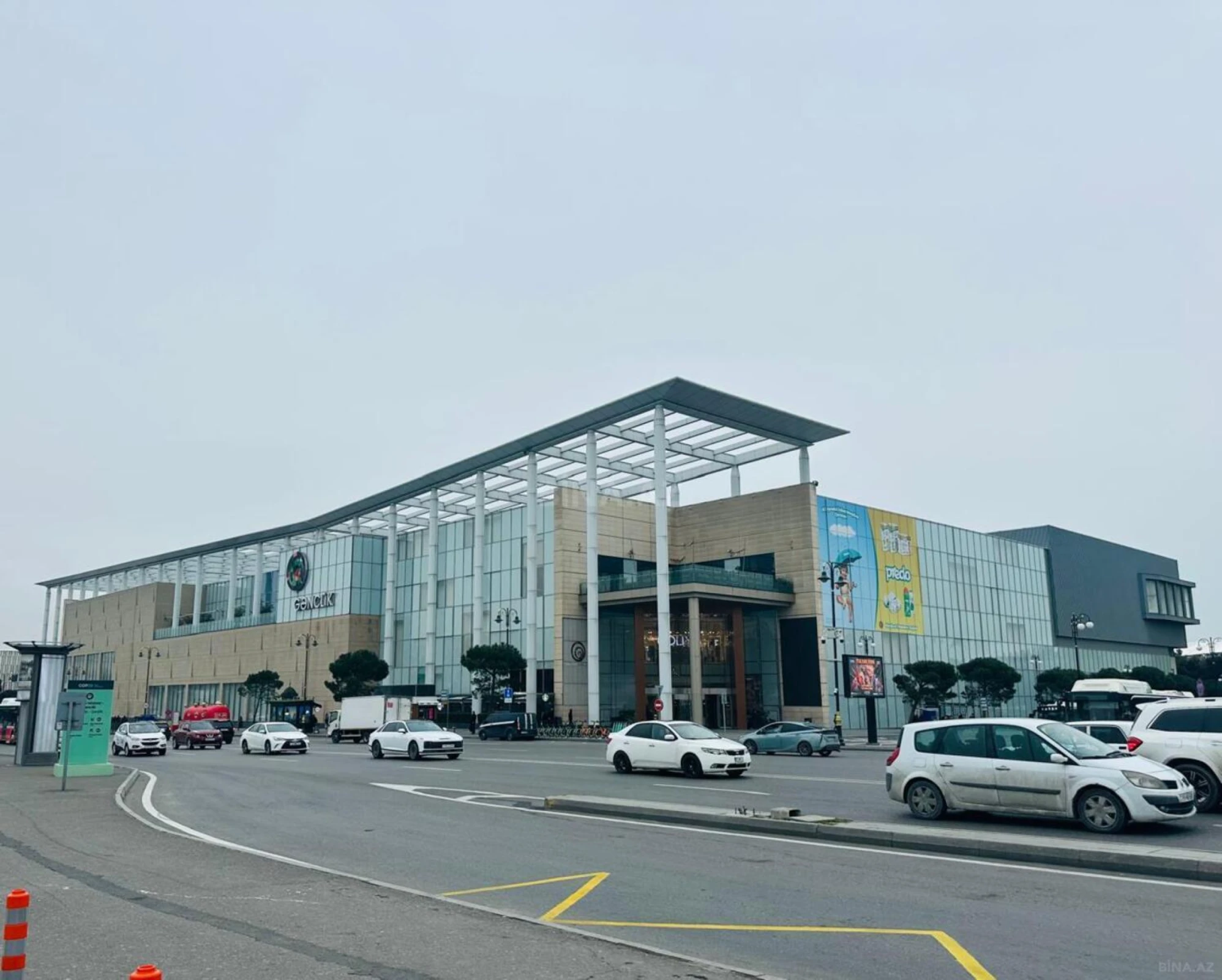 Satılır 2 otaqlı mənzil 55 m²