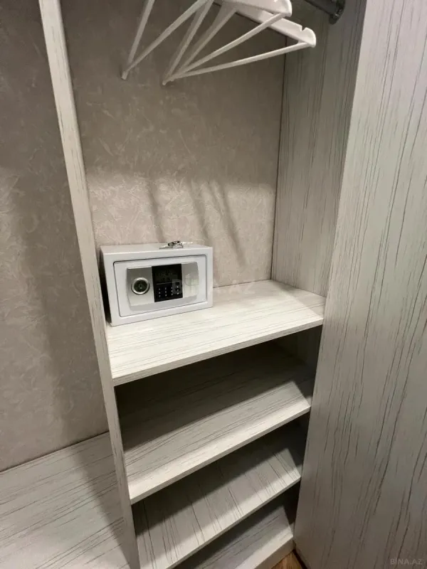 Kirayə verilir 2 otaqlı mənzil 75 m²