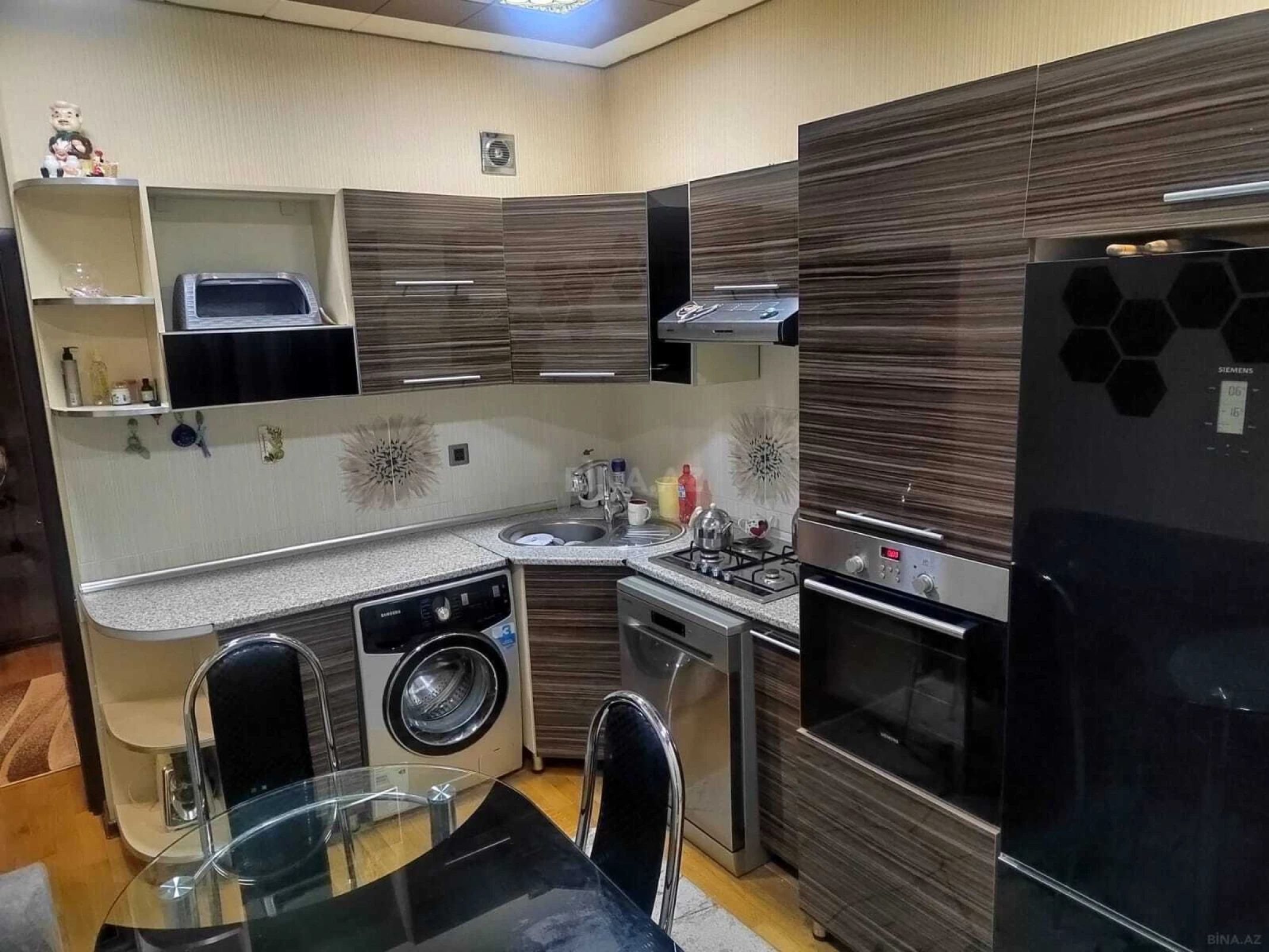 Kirayə verilir 2 otaqlı mənzil 80 m²
