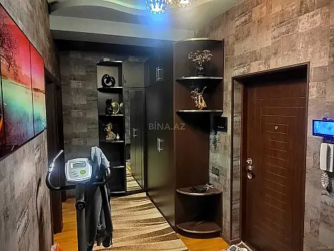 Kirayə verilir 2 otaqlı mənzil 80 m²