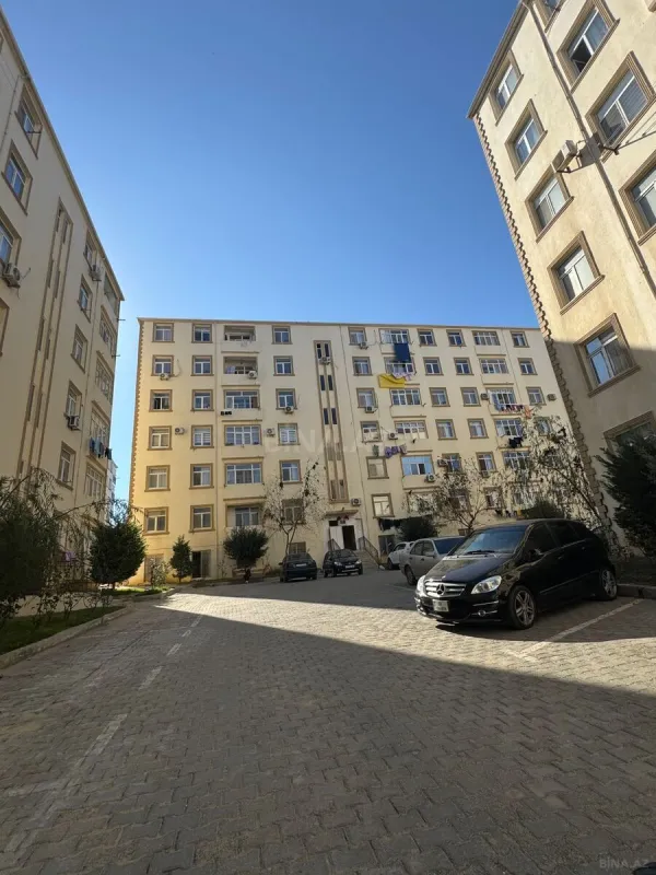 Satılır 2 otaqlı mənzil 78 m²