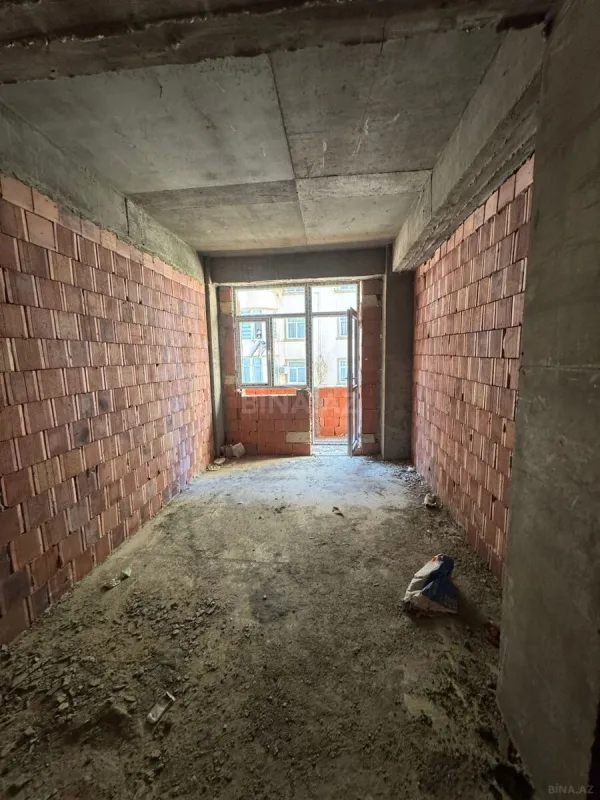 Satılır 2 otaqlı mənzil 78 m²