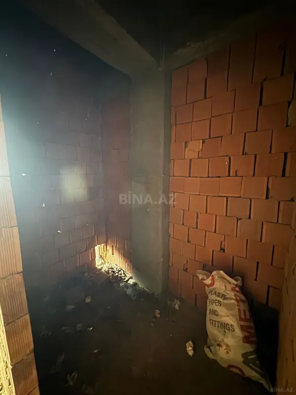 Satılır 2 otaqlı mənzil 78 m²