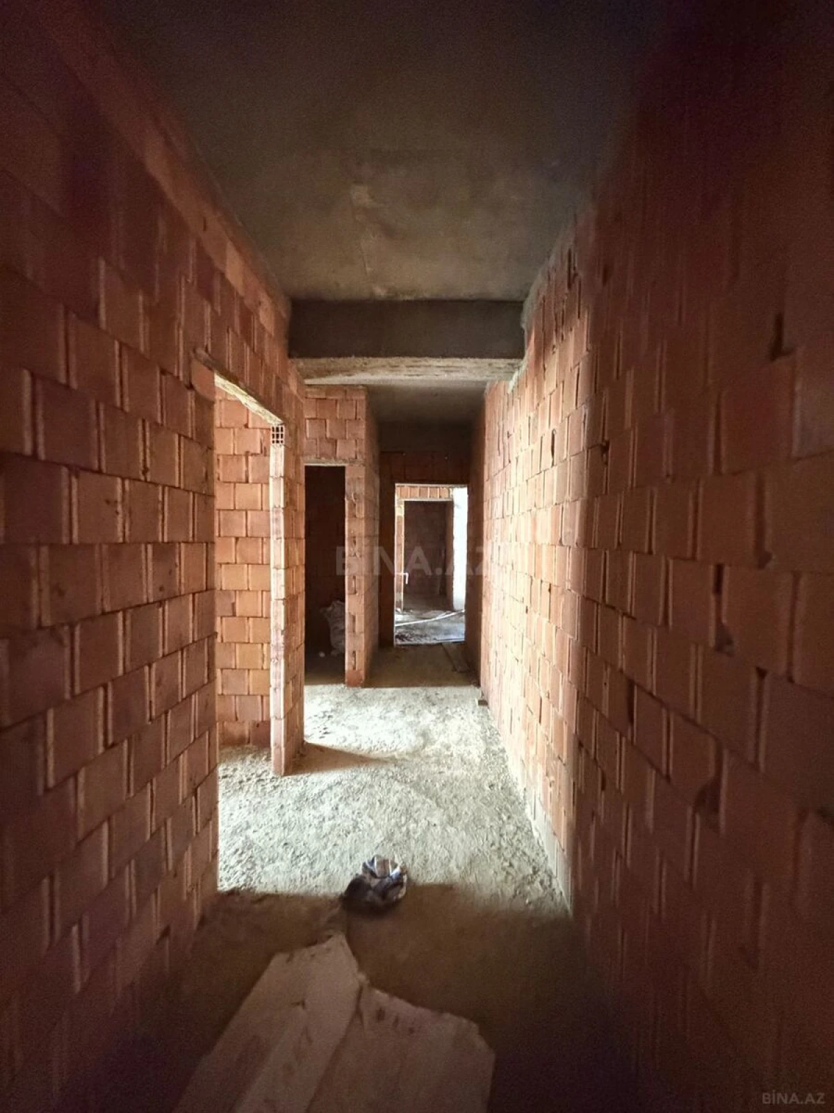 Satılır 2 otaqlı mənzil 78 m²