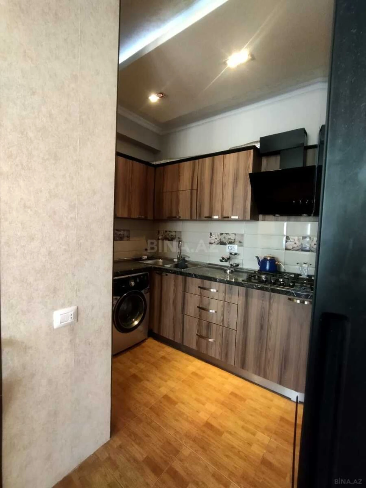 Kirayə verilir 2 otaqlı mənzil 90 m²