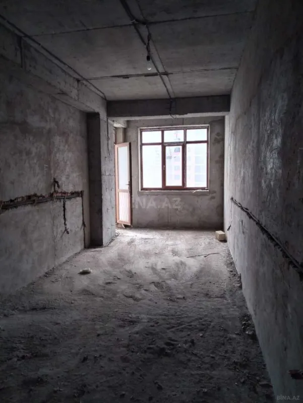 Satılır 2 otaqlı mənzil 105 m²