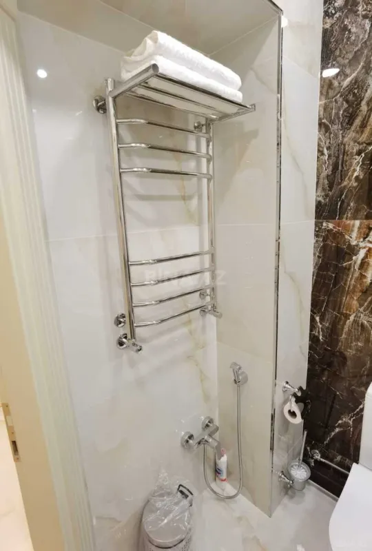 Satılır 2 otaqlı mənzil 74 m²