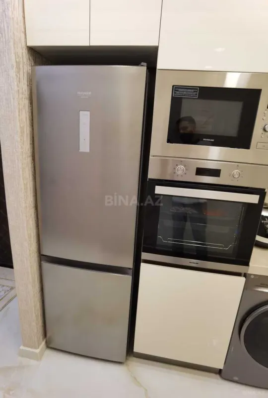 Satılır 2 otaqlı mənzil 74 m²
