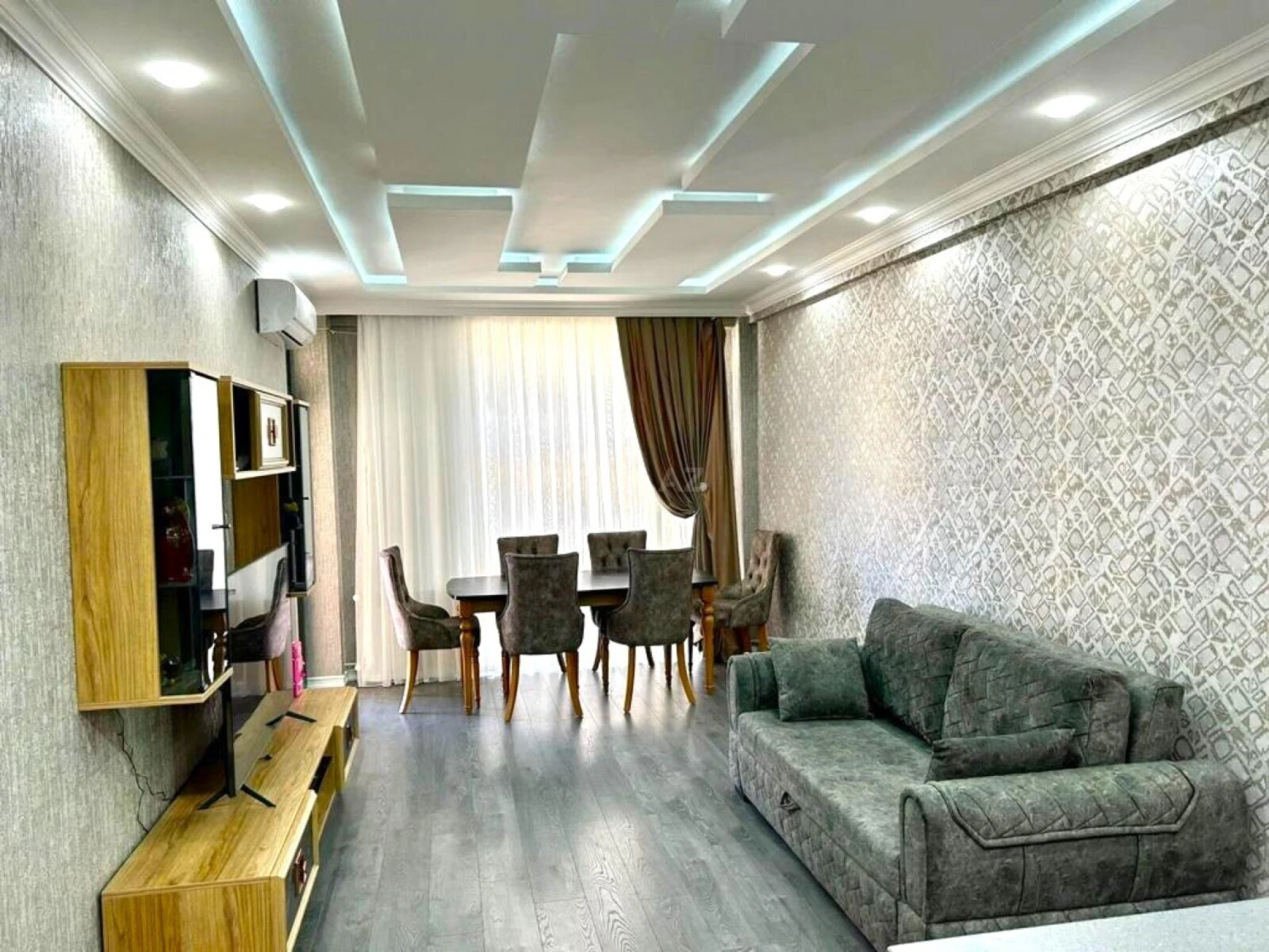 Satılır 2 otaqlı mənzil 60 m²