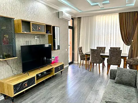 Satılır 2 otaqlı mənzil 60 m²