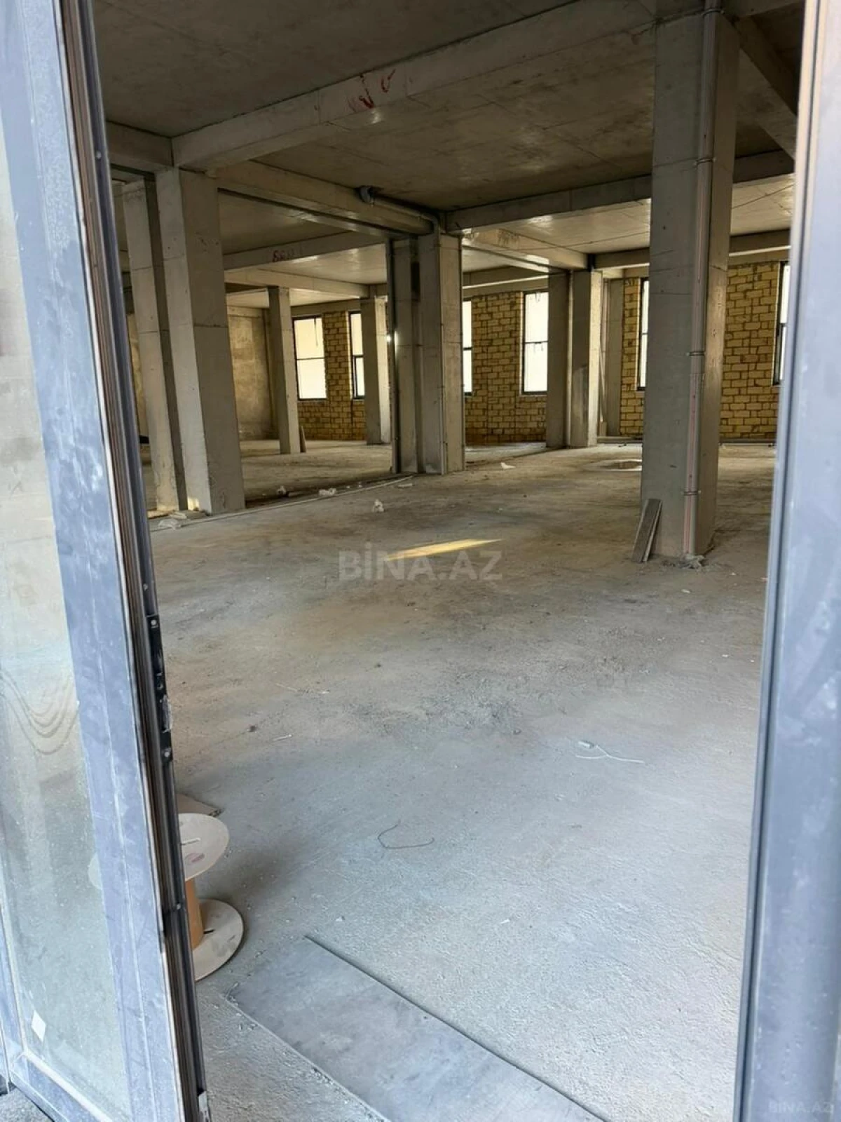 Kirayə verilir obyekt 600 m²