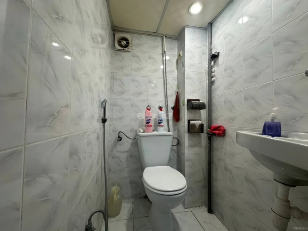 Satılır 4 otaqlı mənzil 105 m²