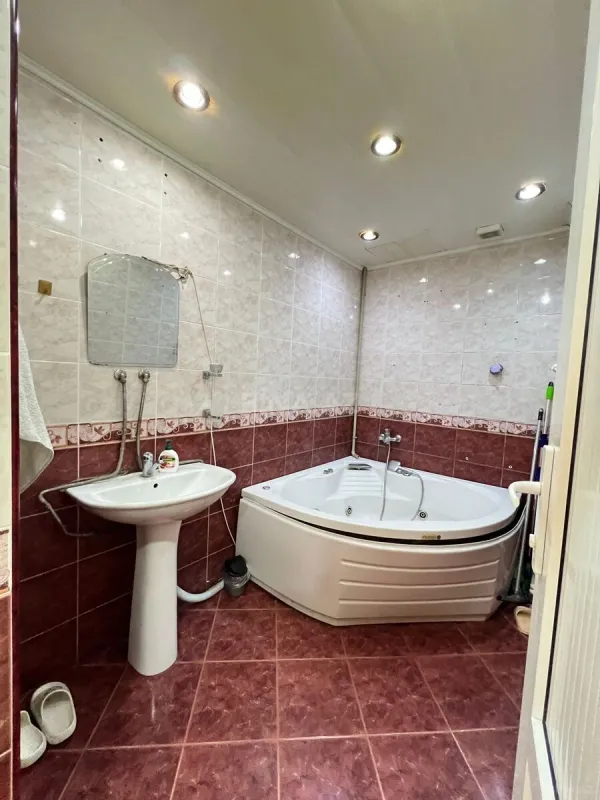 Kirayə verilir 3 otaqlı mənzil 120 m²