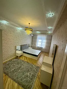 Kirayə verilir 2 otaqlı mənzil 82 m²