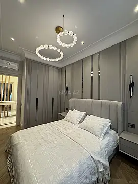 Satılır 4 otaqlı mənzil 185 m²