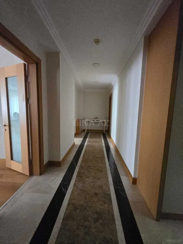 Kirayə verilir 4 otaqlı mənzil 265 m²