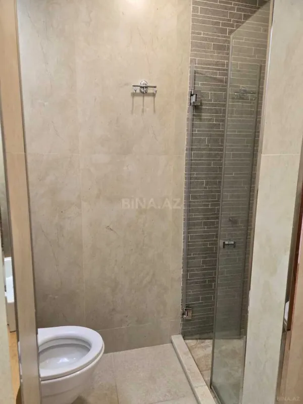 Kirayə verilir 4 otaqlı mənzil 265 m²