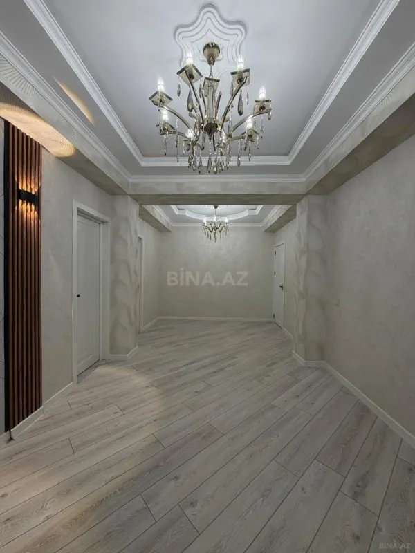 Satılır 2 otaqlı mənzil 73 m²