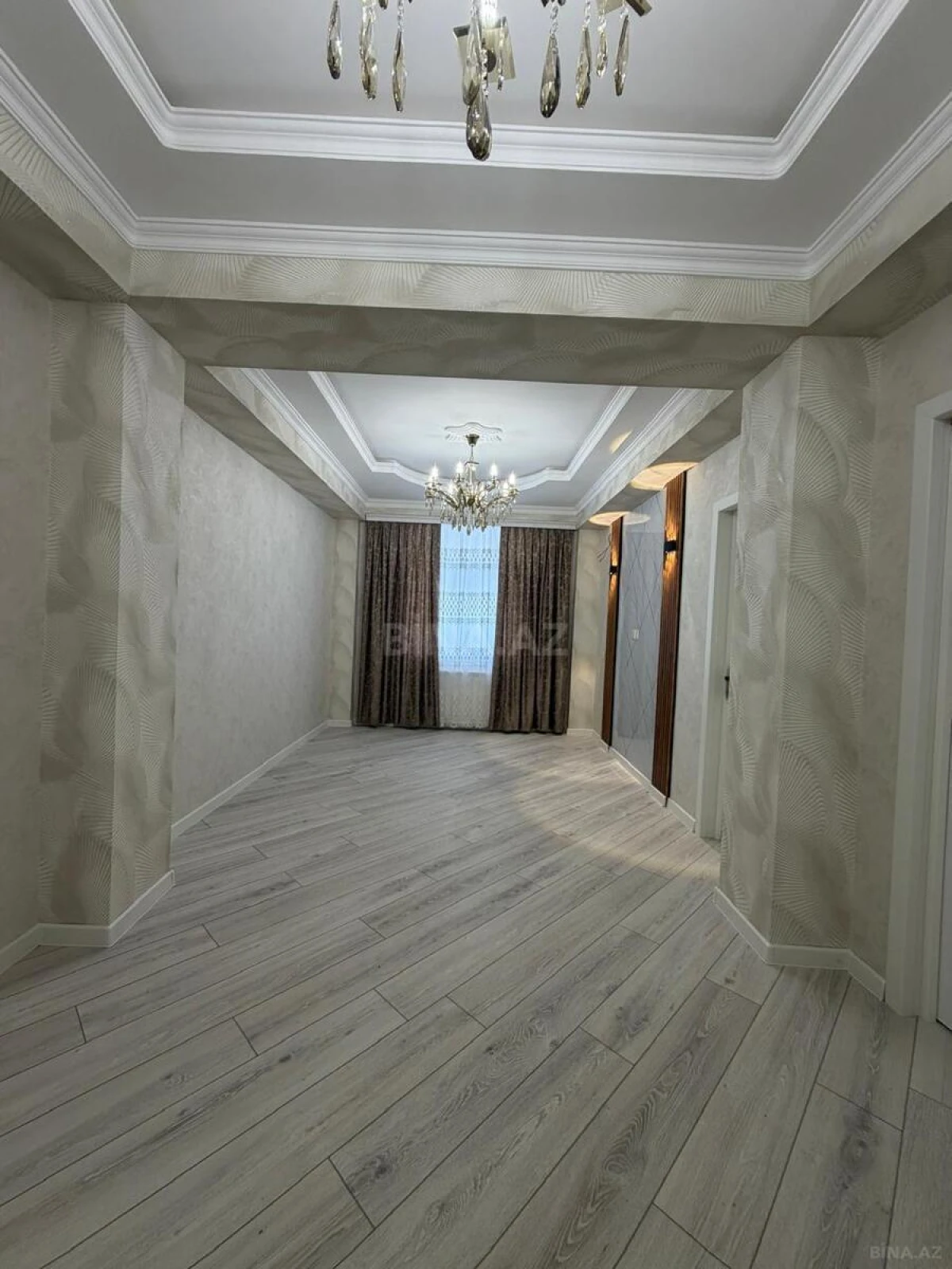 Satılır 2 otaqlı mənzil 73 m²