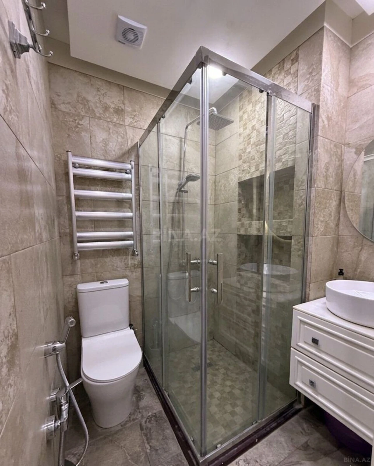 Satılır 2 otaqlı mənzil 70 m²