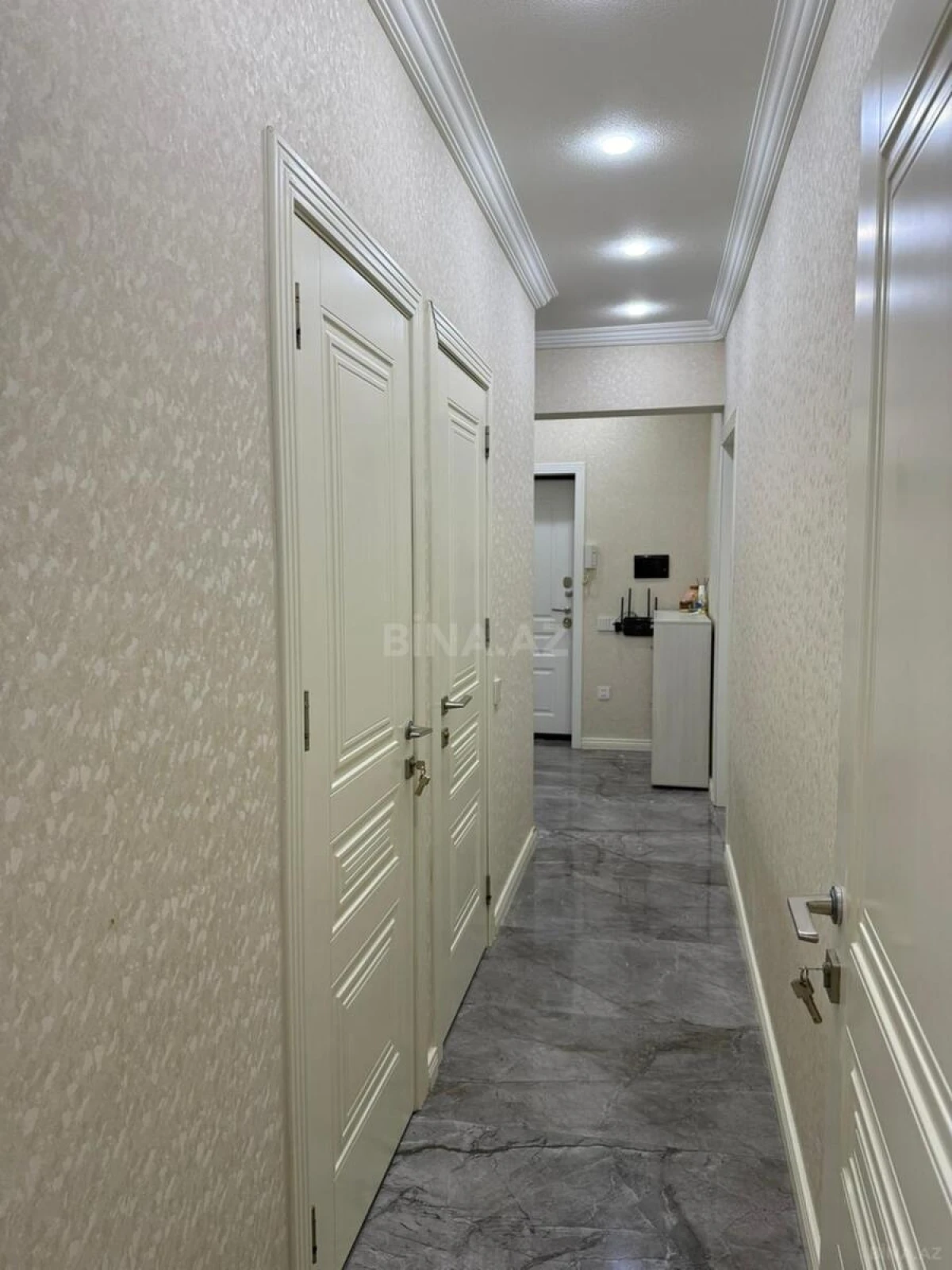 Satılır 2 otaqlı mənzil 70 m²