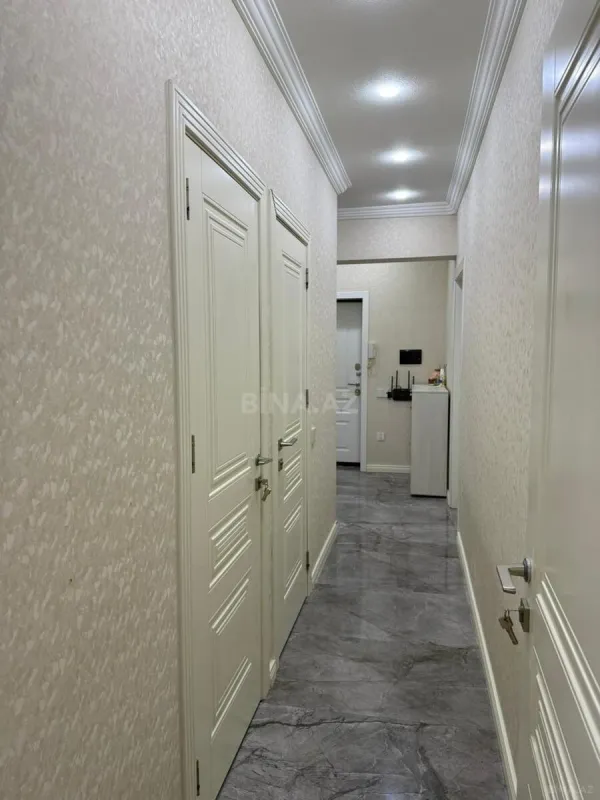 Satılır 2 otaqlı mənzil 70 m²