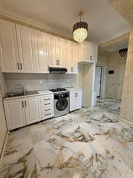 Kirayə verilir 2 otaqlı mənzil 68 m²