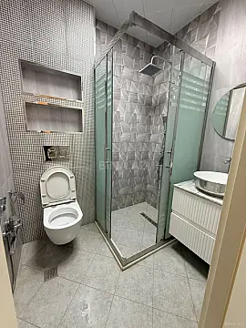 Kirayə verilir 2 otaqlı mənzil 68 m²