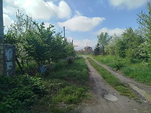 Satılır torpaq sahəsi 8 m²