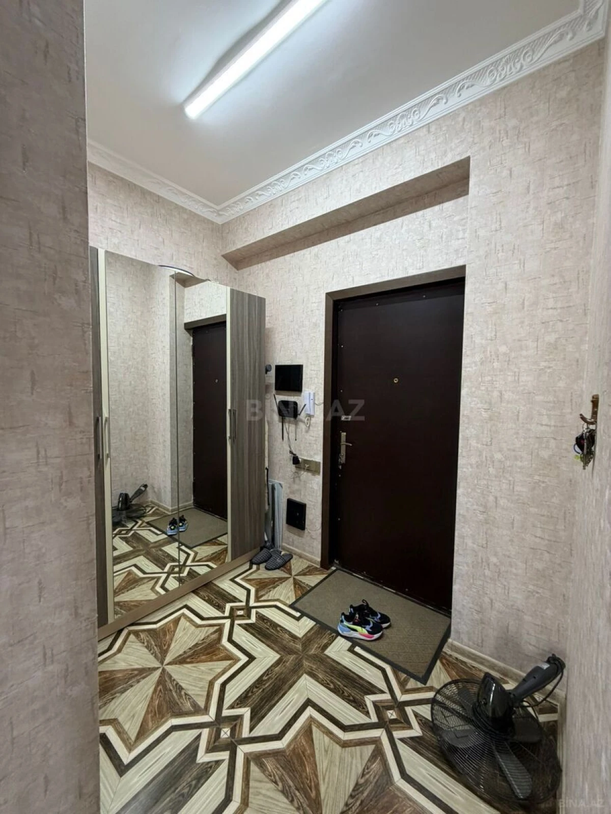 Satılır 2 otaqlı mənzil 65 m²