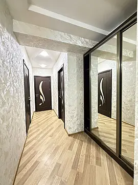 Satılır 2 otaqlı mənzil 78 m²