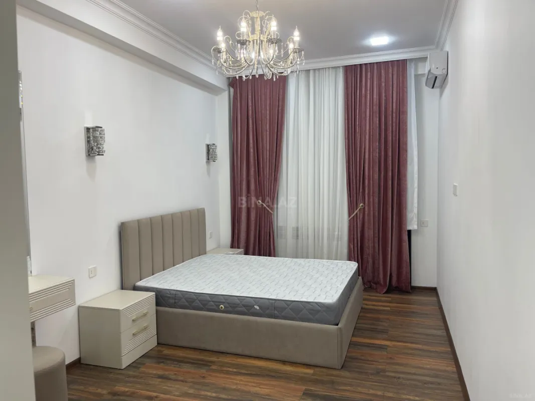 Kirayə verilir 2 otaqlı mənzil 67 m²