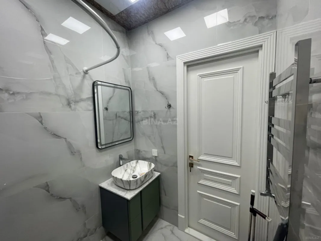 Kirayə verilir 2 otaqlı mənzil 67 m²