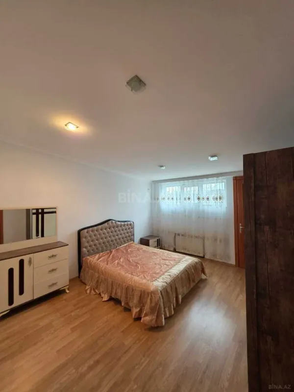 Satılır 3 otaqlı mənzil 110 m²