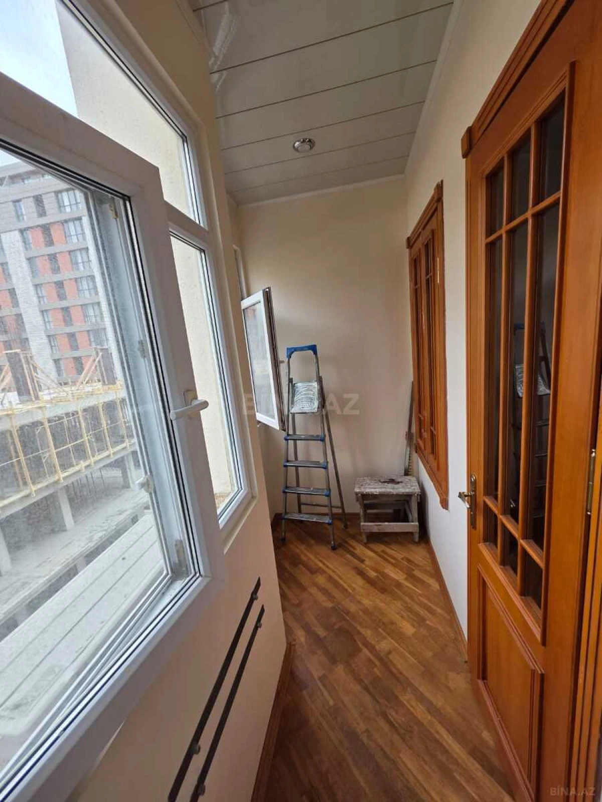 Satılır 3 otaqlı mənzil 110 m²