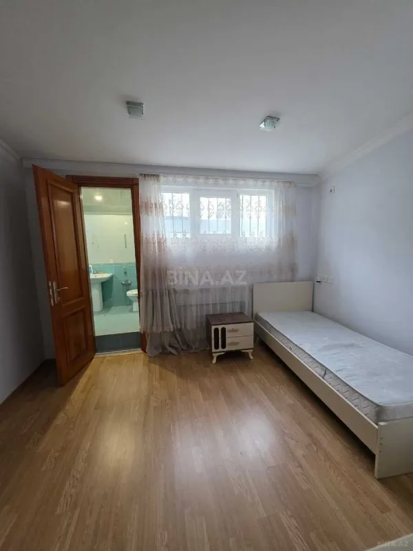 Satılır 3 otaqlı mənzil 110 m²