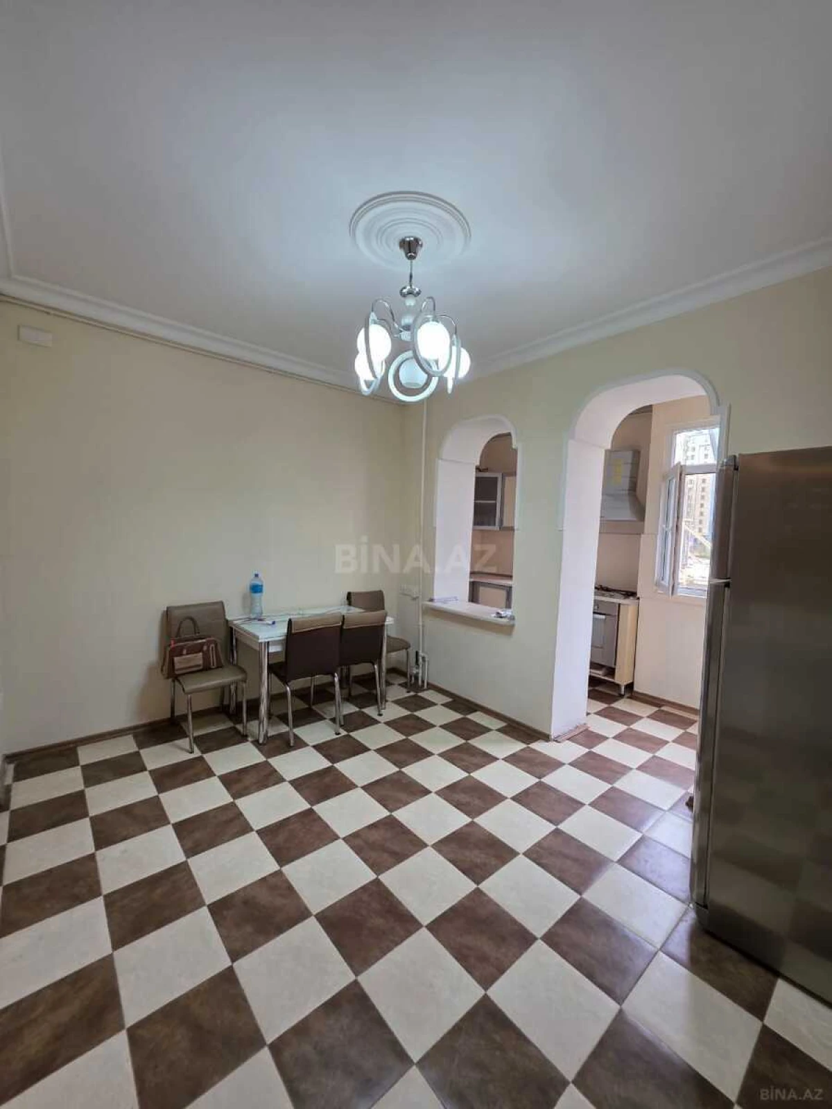 Satılır 3 otaqlı mənzil 110 m²