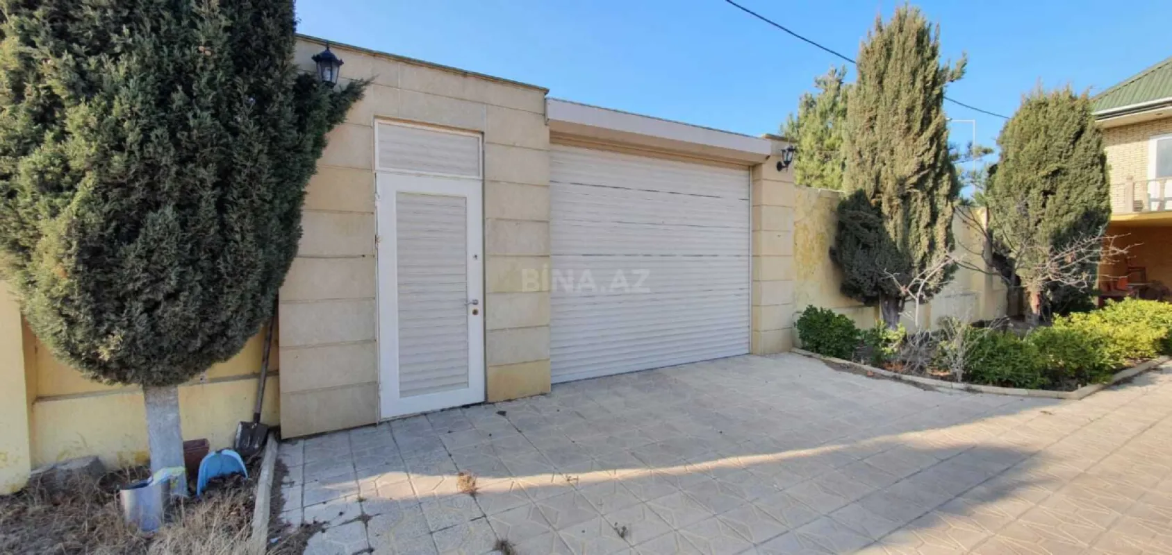Satılır 5 otaqlı həyət evi 200 m²