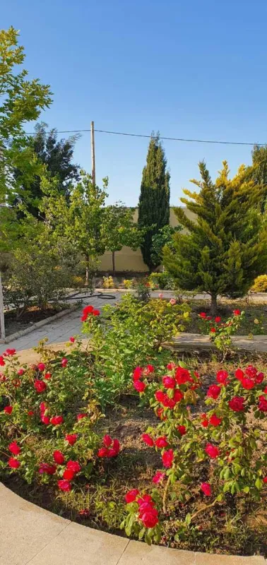 Satılır 5 otaqlı həyət evi 200 m²