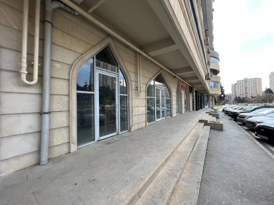 Satılır obyekt 92 m²