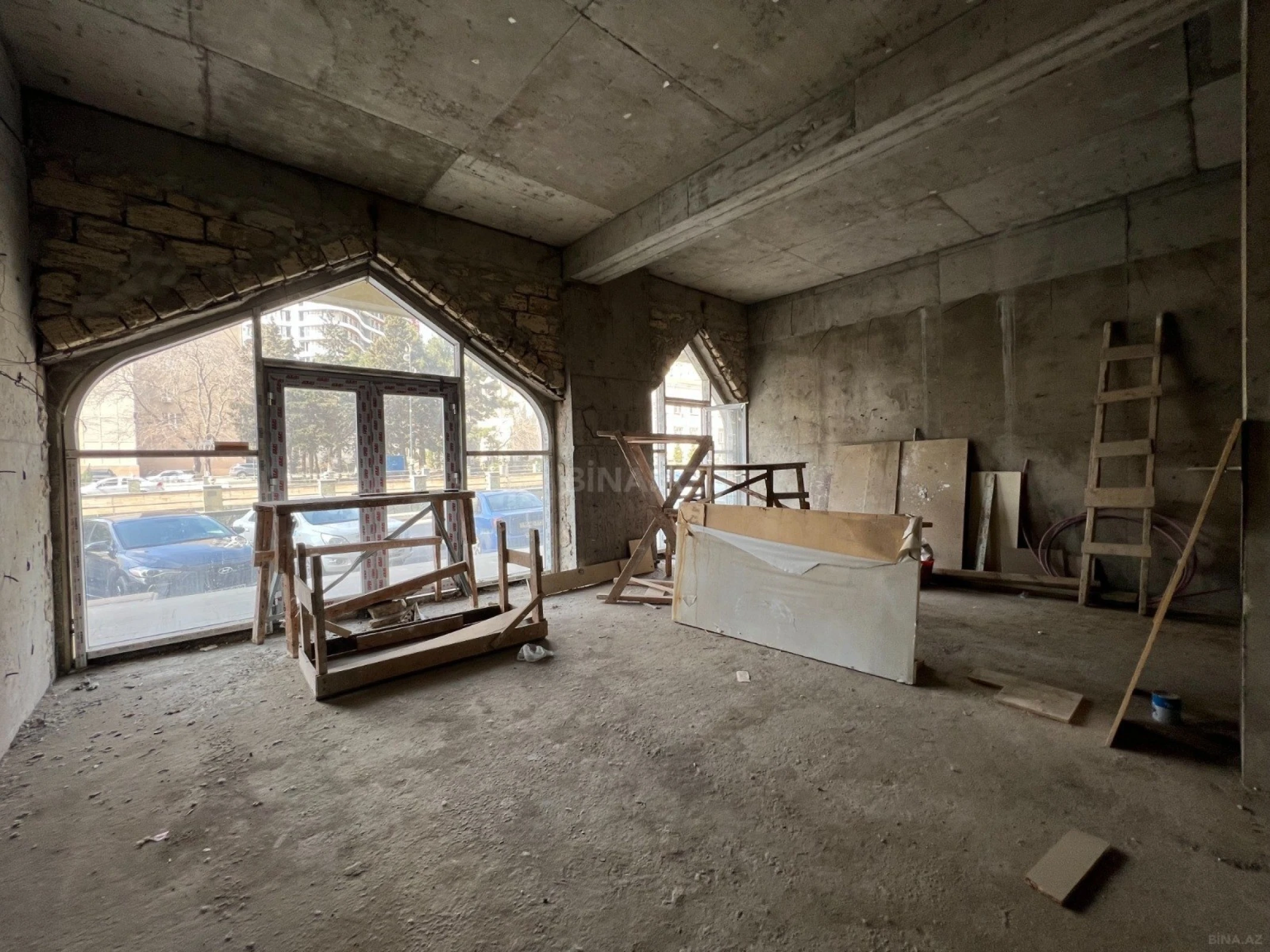 Satılır obyekt 92 m²