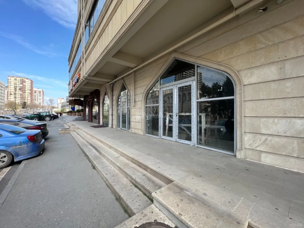 Satılır obyekt 92 m²