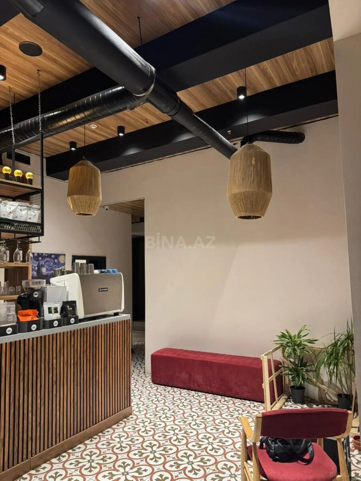 Kirayə verilir obyekt 115 m²