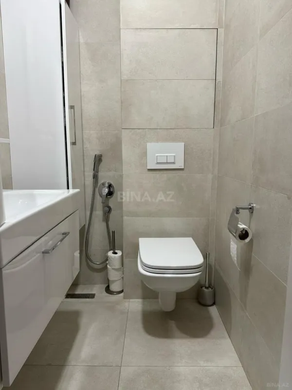 Satılır 4 otaqlı mənzil 200 m²